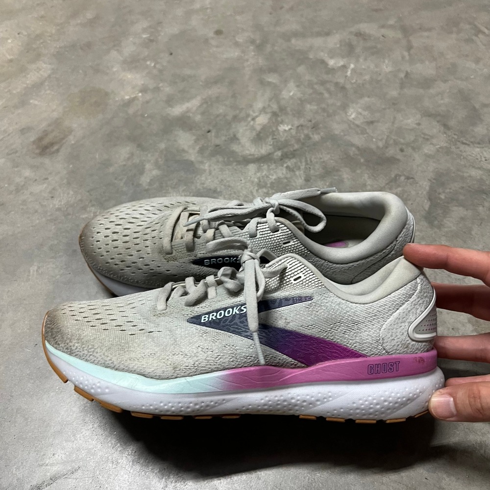 Brooks Ghost 16 Womens 9.5 Wide Running Shoes Grey Purple 1204071D175